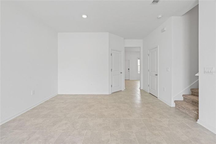 Image No.25-3 Bed Townhouse for sale