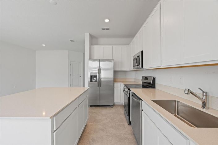 Image No.27-3 Bed Townhouse for sale