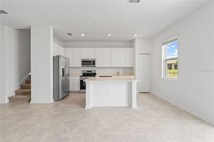 Image No.3-3 Bed Townhouse for sale