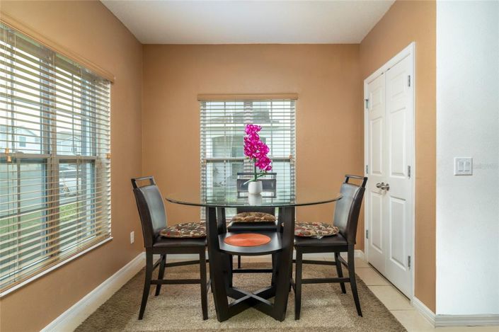 Image No.9-3 Bed Townhouse for sale