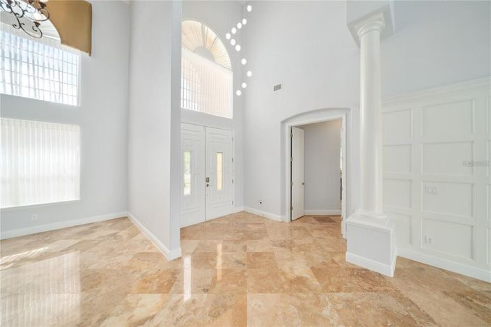 Image No.21-5 Bed House for sale