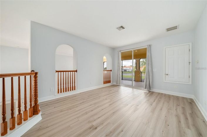 Image No.28-5 Bed House for sale