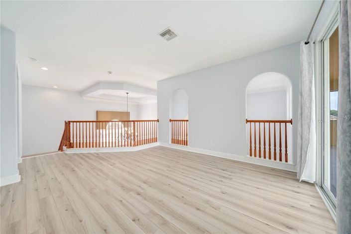 Image No.30-5 Bed House for sale