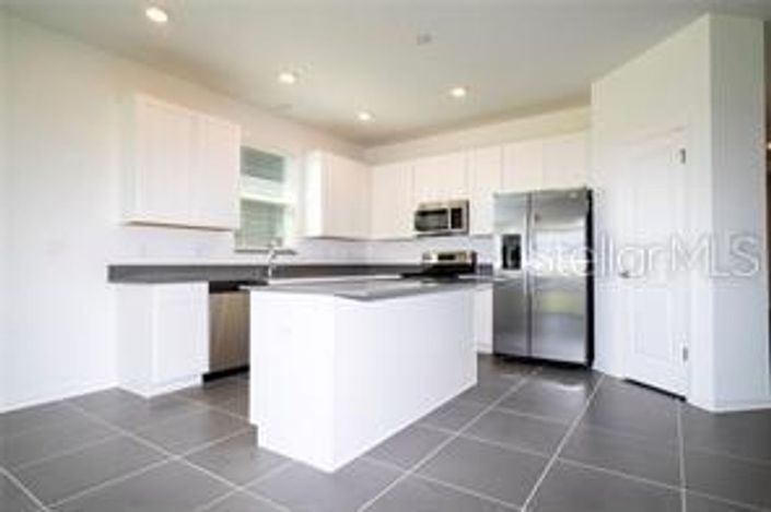 Image No.11-3 Bed House for sale