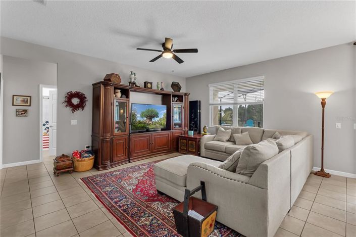 Image No.14-6 Bed House for sale