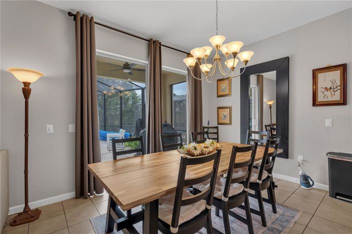 Image No.8-6 Bed House for sale