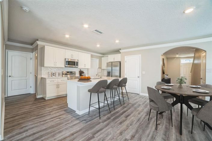 Image No.11-5 Bed House for sale