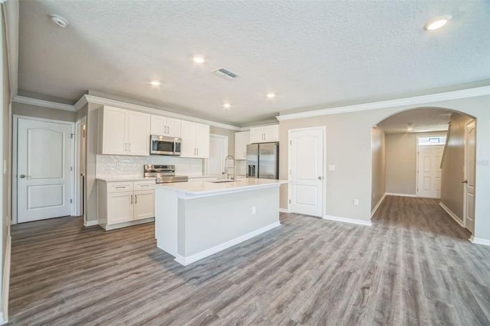 Image No.13-5 Bed House for sale