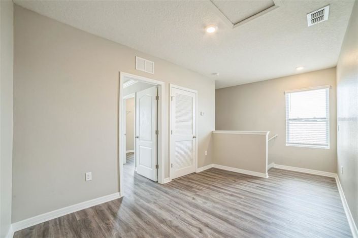 Image No.32-5 Bed House for sale