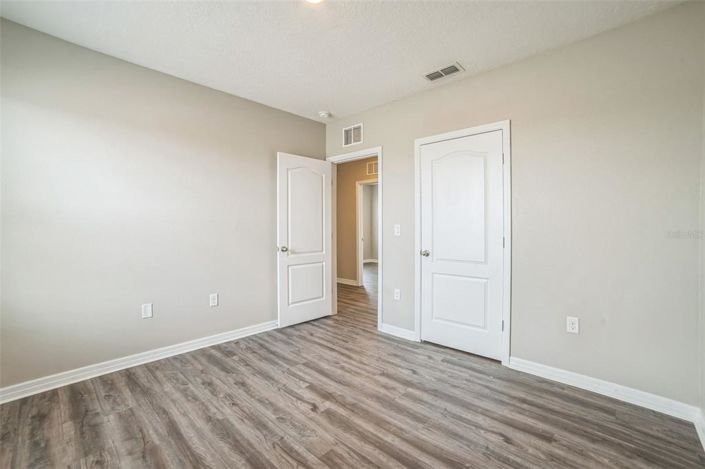 Image No.38-5 Bed House for sale