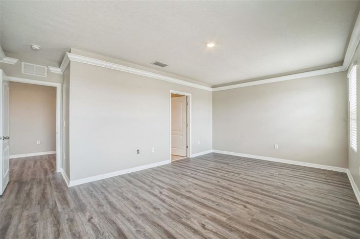 Image No.48-5 Bed House for sale