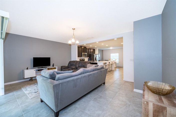 Image No.11-3 Bed Townhouse for sale