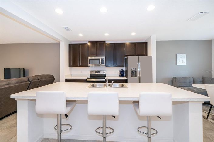 Image No.8-3 Bed Townhouse for sale