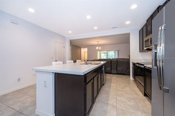 Image No.10-3 Bed Townhouse for sale