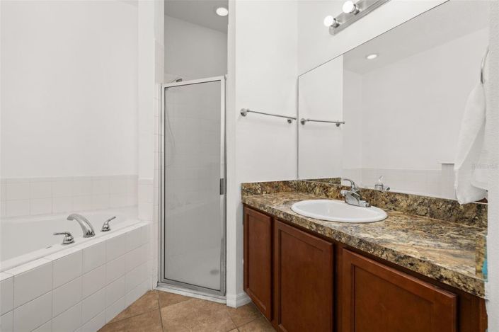 Image No.20-4 Bed House for sale