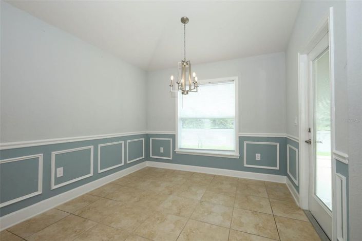 Image No.10-3 Bed House for sale