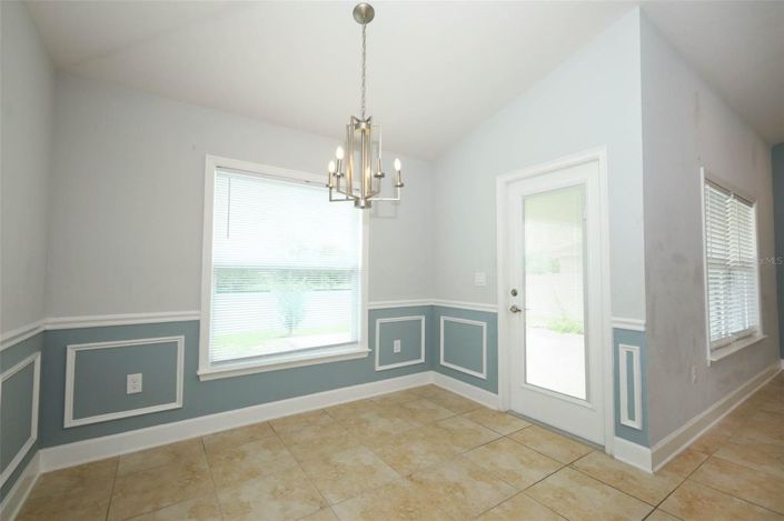 Image No.11-3 Bed House for sale