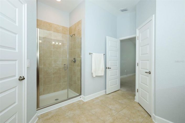 Image No.19-3 Bed House for sale