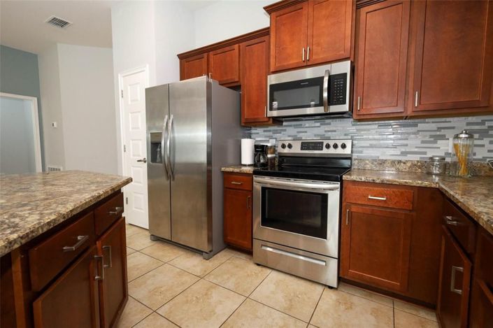 Image No.8-3 Bed House for sale