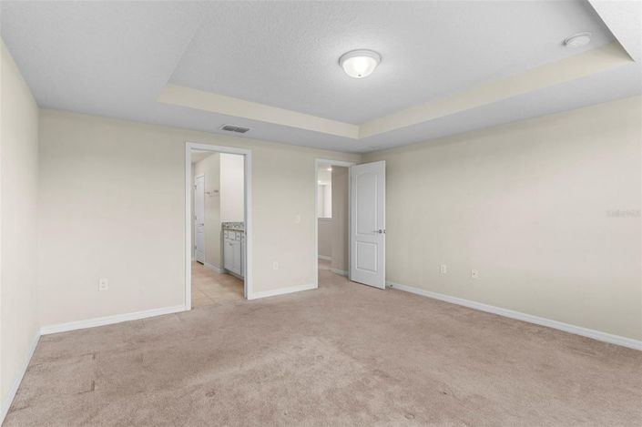 Image No.18-5 Bed House for sale