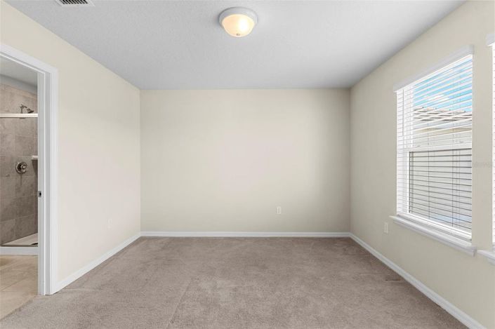 Image No.21-5 Bed House for sale