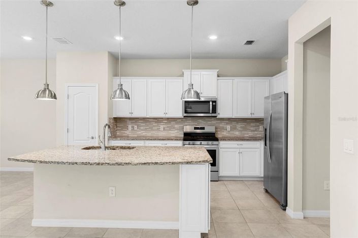 Image No.7-5 Bed House for sale