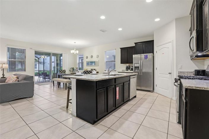 Image No.10-7 Bed House for sale