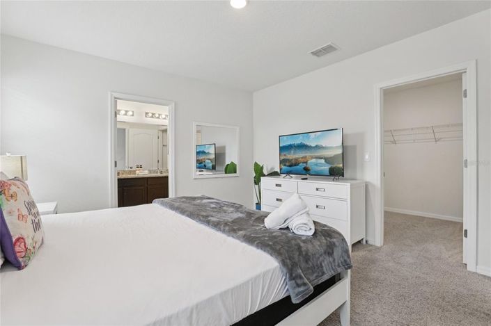 Image No.40-7 Bed House for sale