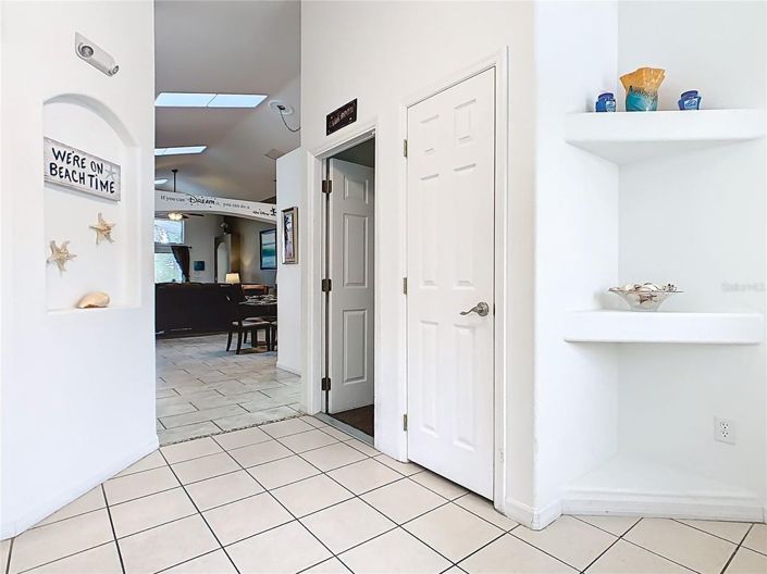 Image No.2-5 Bed House for sale