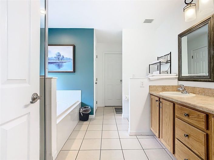 Image No.24-5 Bed House for sale