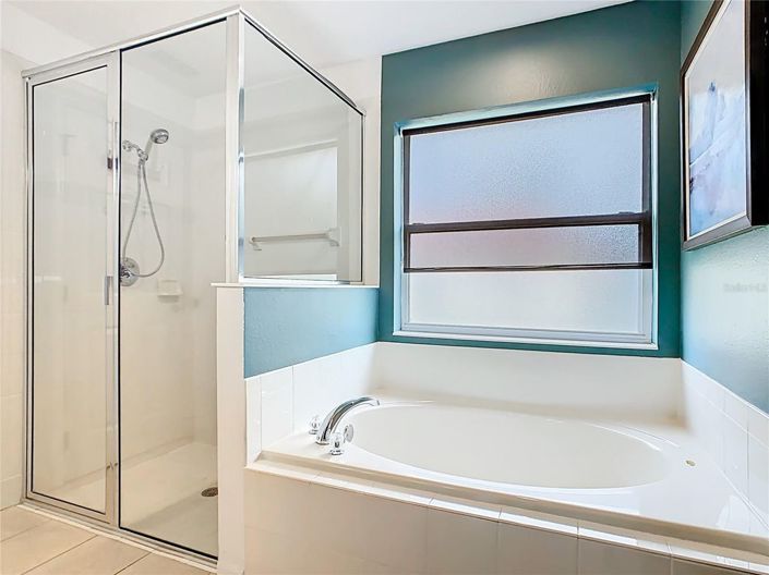 Image No.25-5 Bed House for sale