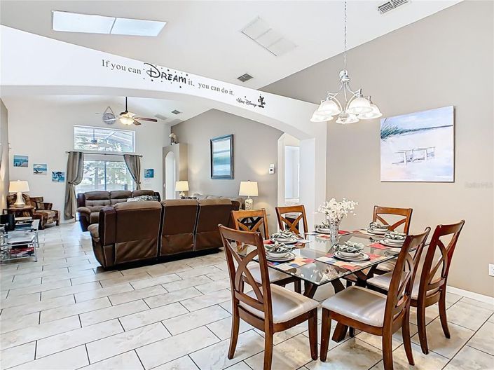 Image No.3-5 Bed House for sale