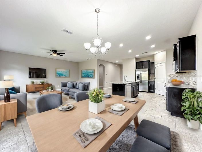 Image No.6-5 Bed House for sale