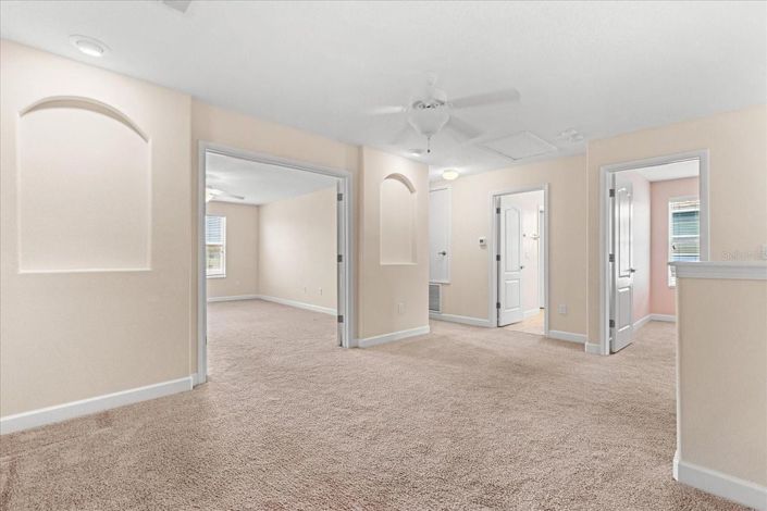 Image No.19-5 Bed House for sale