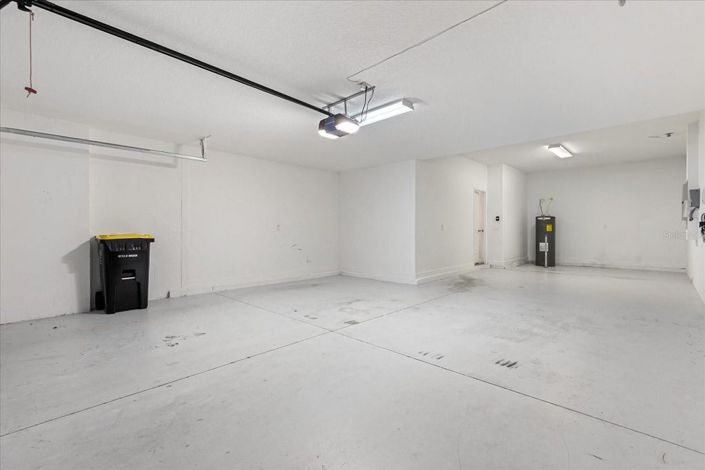 Image No.36-5 Bed House for sale