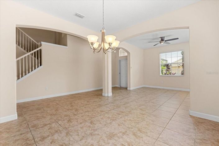 Image No.6-5 Bed House for sale