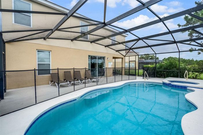 Image No.18-7 Bed House for sale