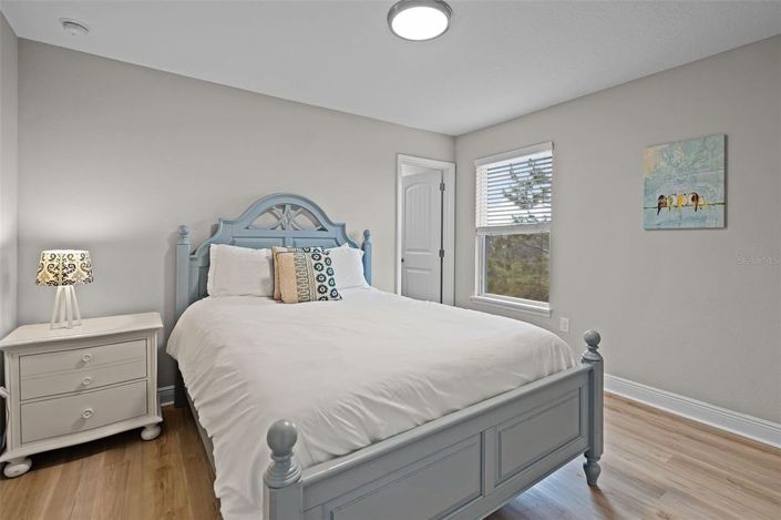 Image No.27-7 Bed House for sale