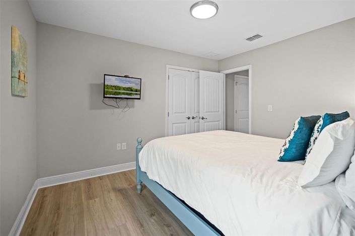 Image No.31-7 Bed House for sale