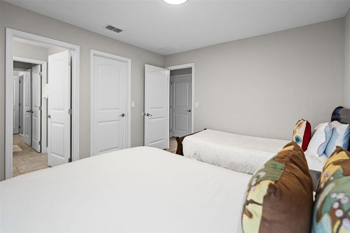 Image No.35-7 Bed House for sale