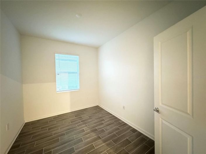 Image No.19-4 Bed House for sale