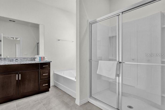 Image No.21-5 Bed House for sale