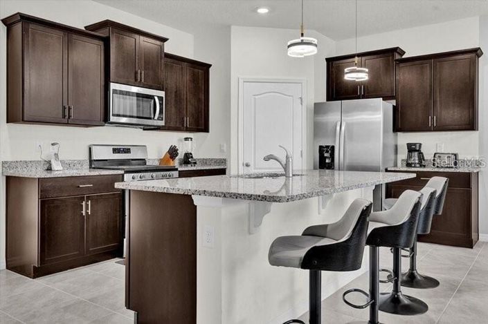 Image No.4-5 Bed House for sale