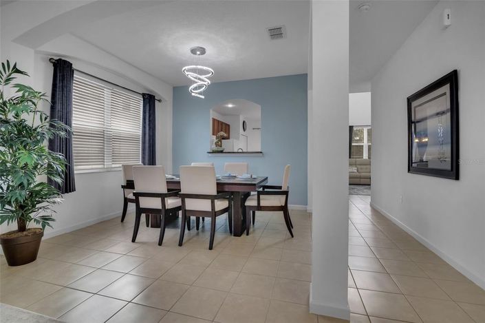 Image No.21-6 Bed House for sale