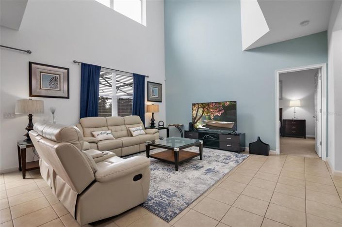 Image No.23-6 Bed House for sale