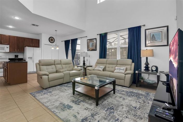 Image No.26-6 Bed House for sale