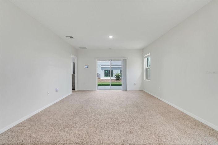 Image No.9-3 Bed House for sale