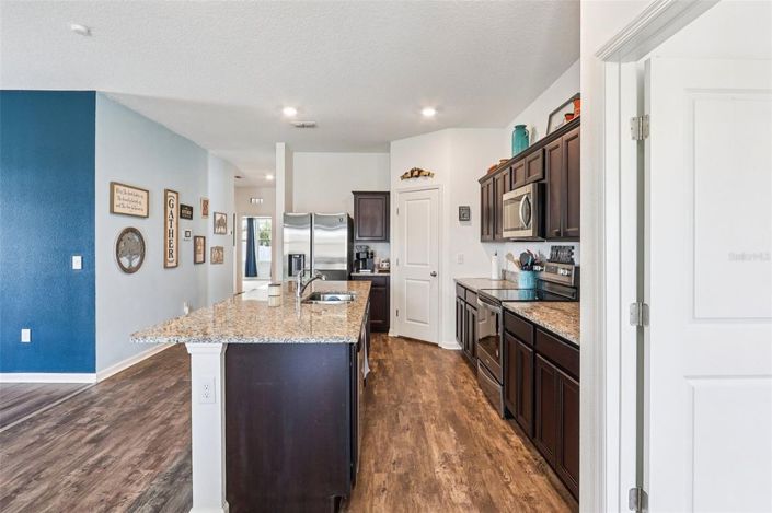 Image No.14-4 Bed House for sale