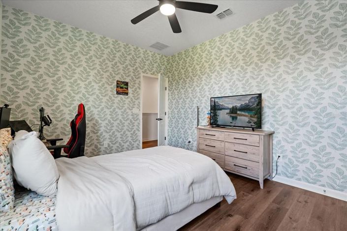 Image No.17-4 Bed House for sale