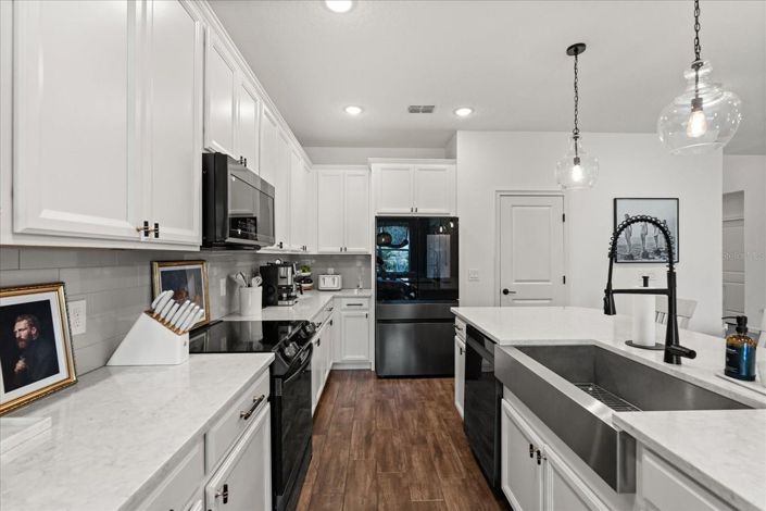 Image No.9-4 Bed House for sale